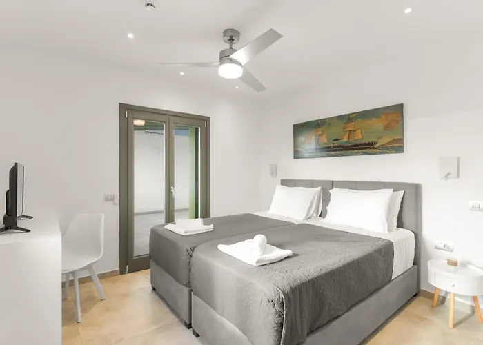 Nostalgia Paros Seaside Apartment Ampelas