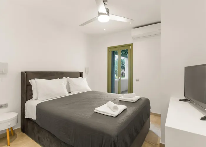 Nostalgia Paros Seaside *