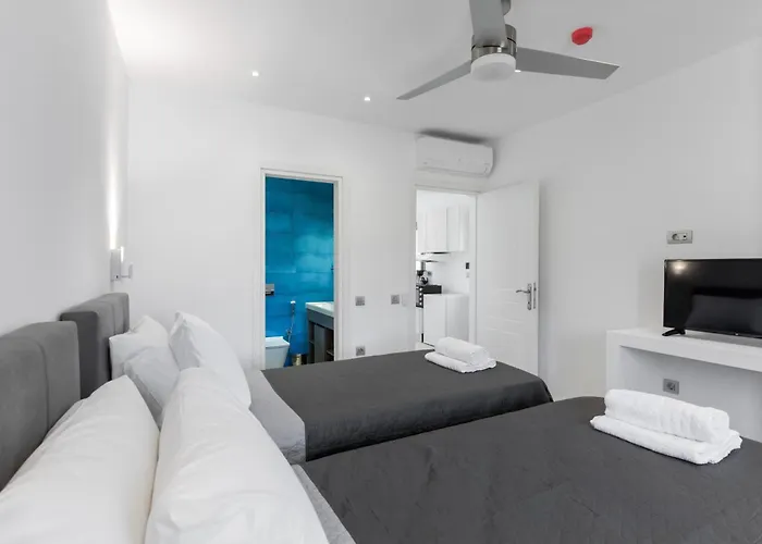 Nostalgia Paros Seaside * Ampelas