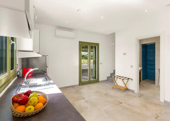 Nostalgia Paros Seaside Apartment Ampelas